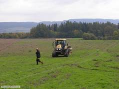 Orba pásovým traktorem Challenger s autopilotem Trimble CFX-750 RTK VRS (1) (zobrazeno 162x)